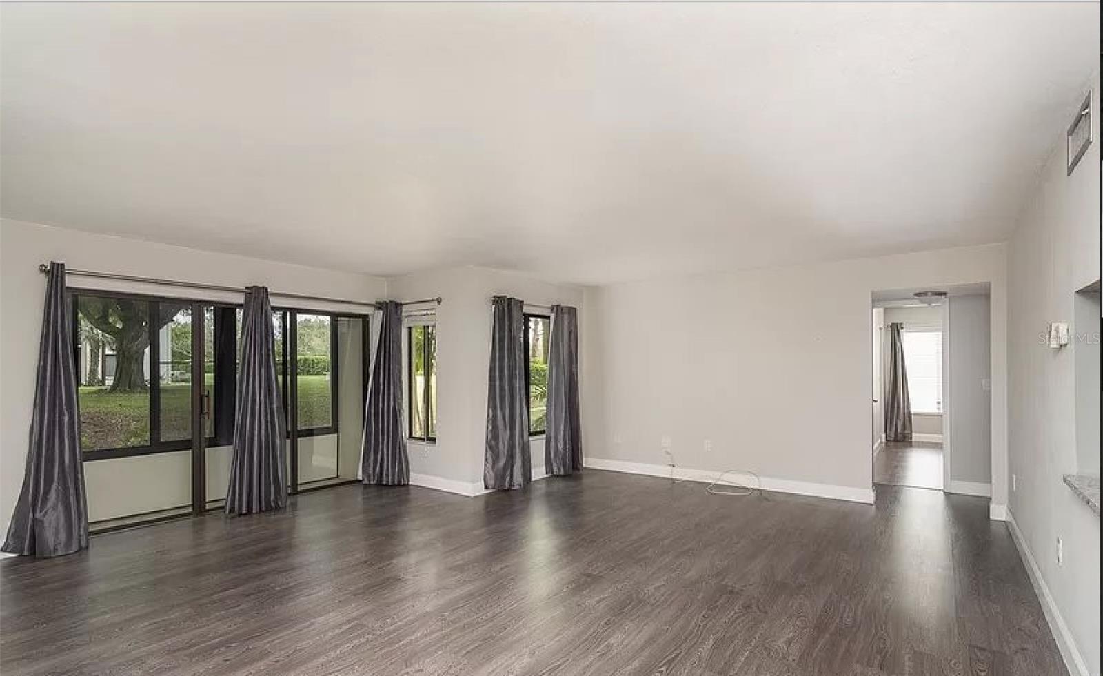 Image 3 of 16 For 2568 Pine Ridge Way S C1