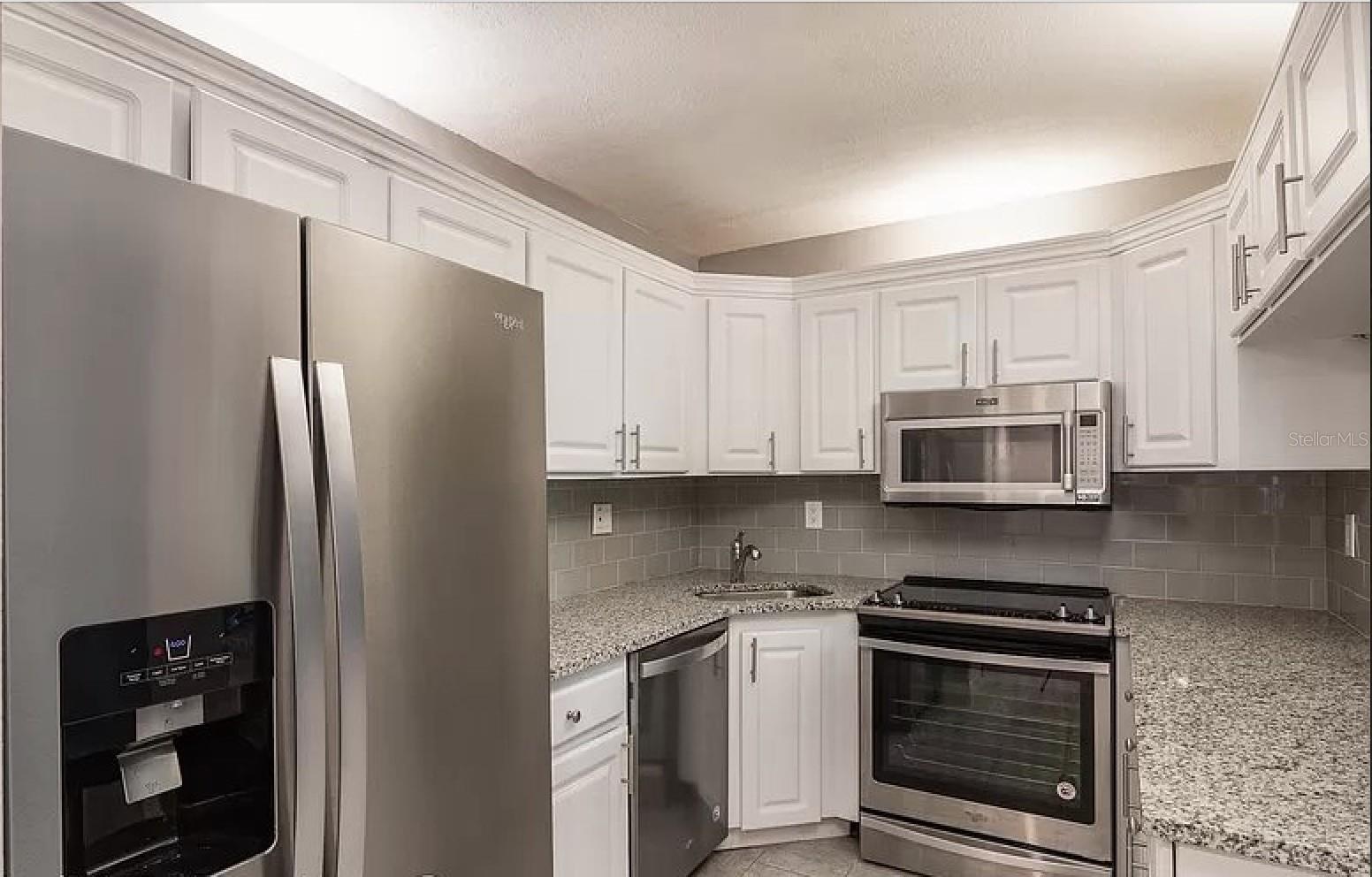 Image 4 of 16 For 2568 Pine Ridge Way S C1