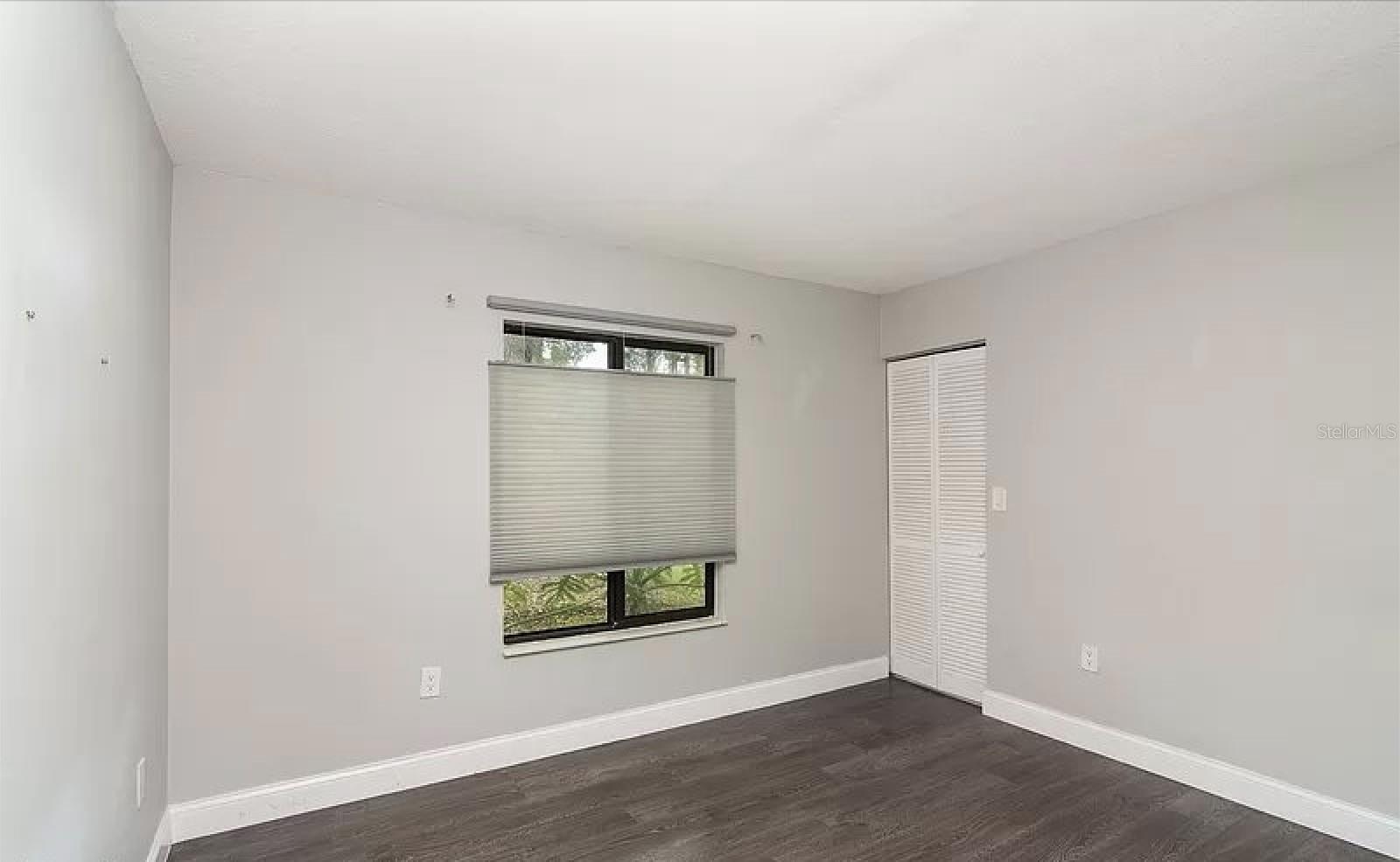 Image 9 of 16 For 2568 Pine Ridge Way S C1