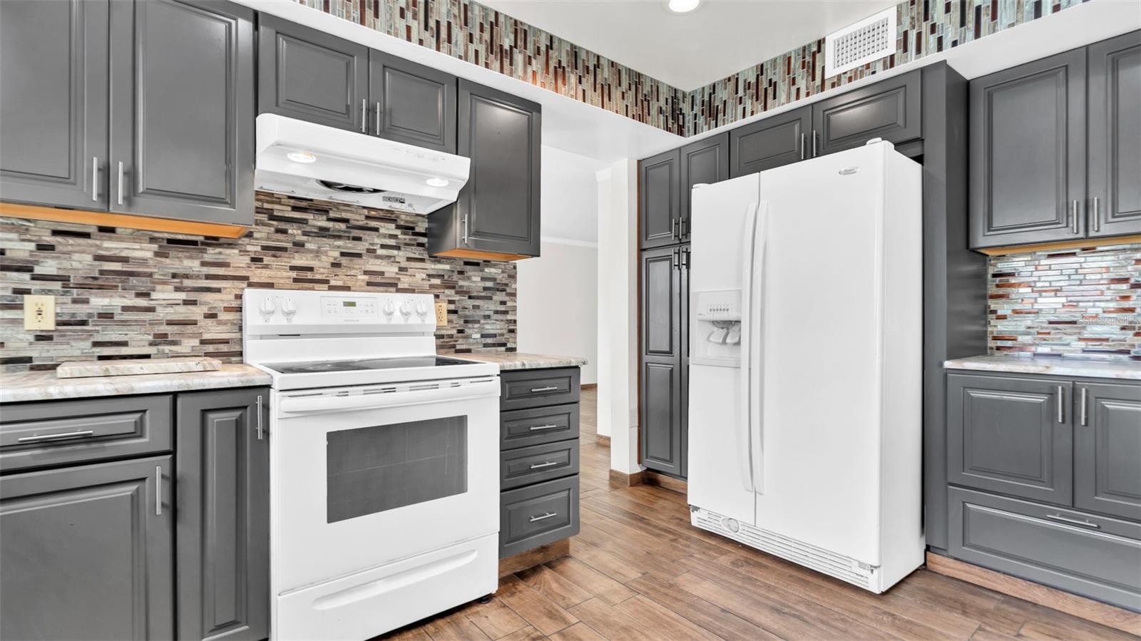 Image 13 of 39 For 2430 Falcon Lane