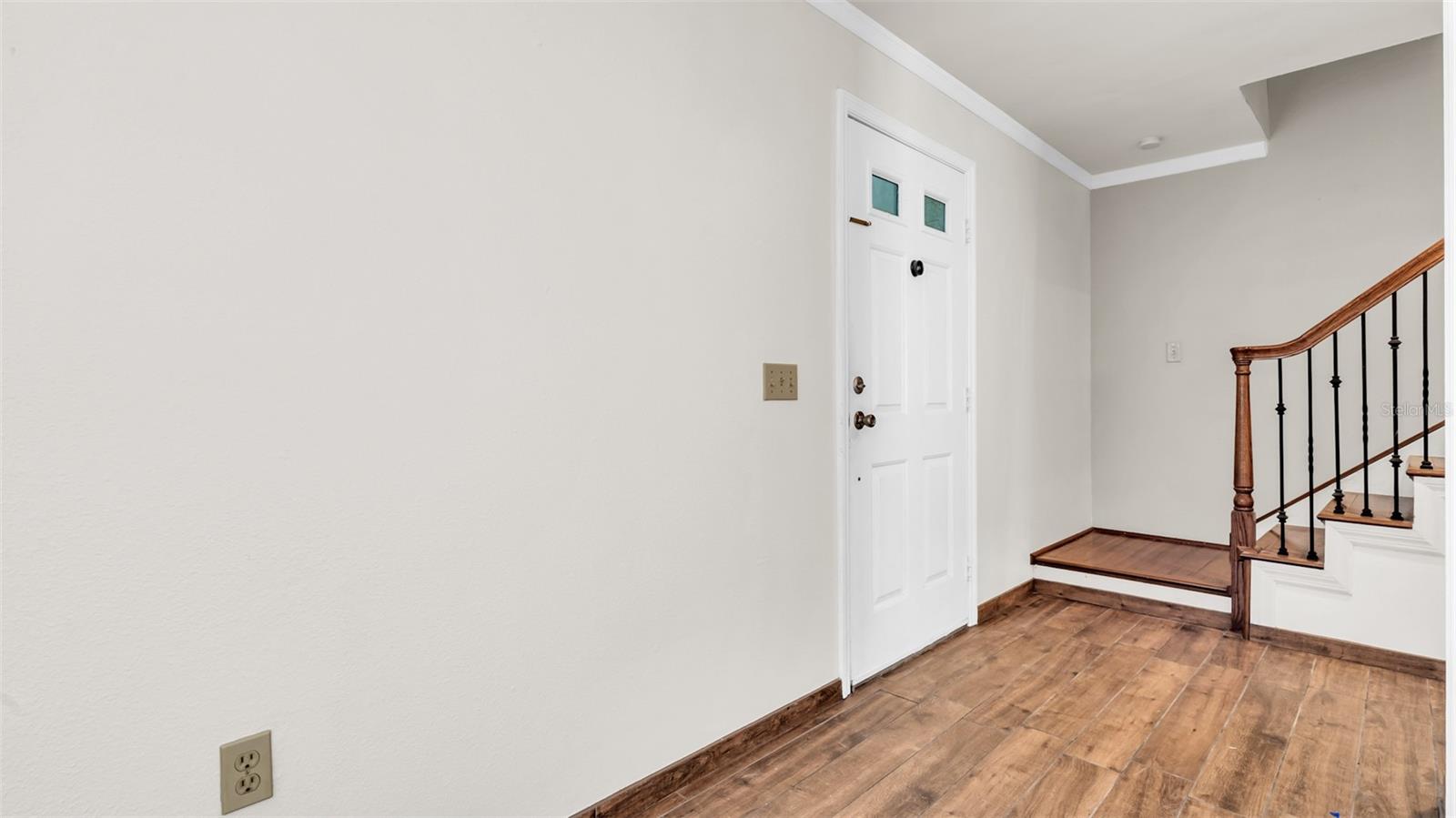 Image 4 of 39 For 2430 Falcon Lane