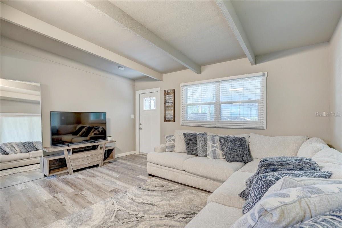 Image 5 of 28 For 2018 Windsor Way