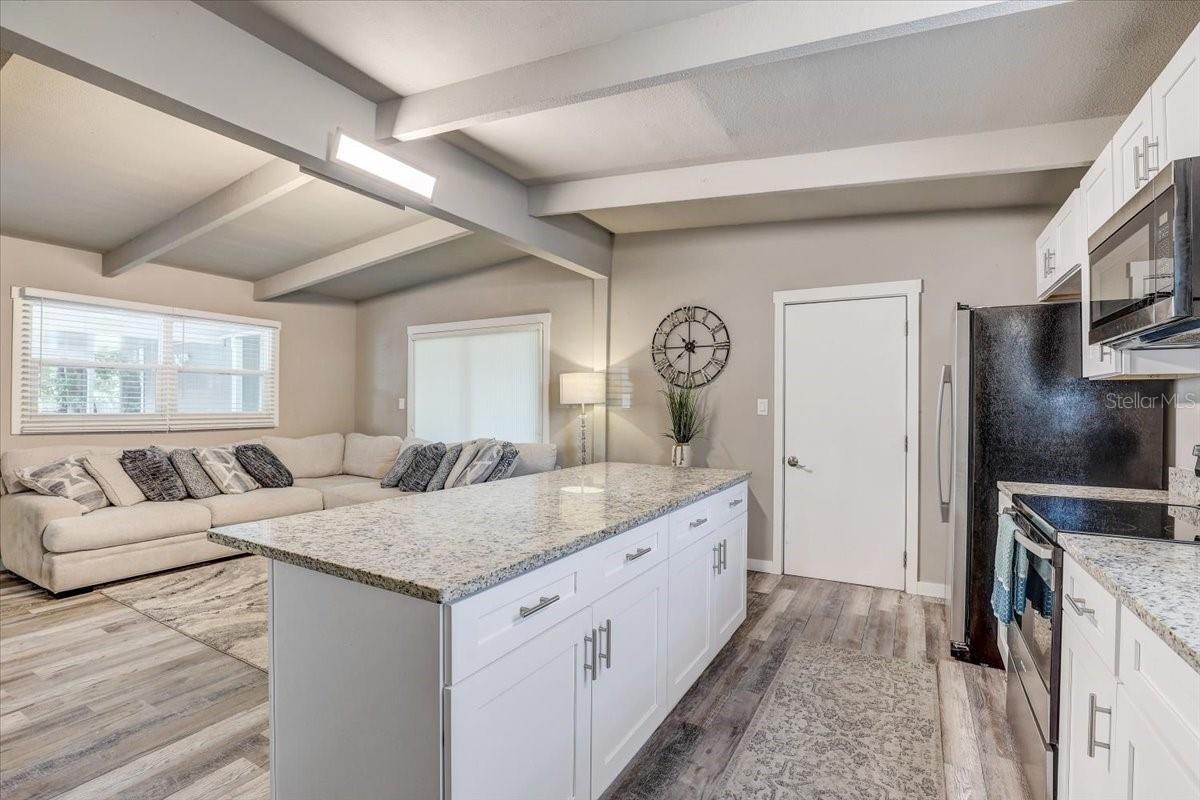 Image 8 of 28 For 2018 Windsor Way