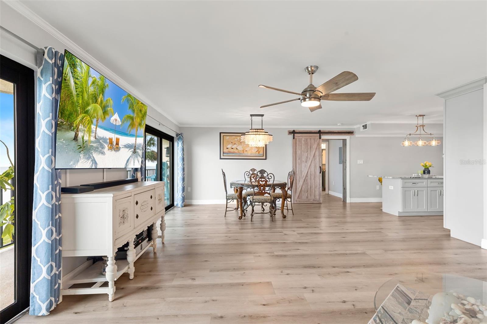 Image 14 of 68 For 7540 Sunshine Skyway Lane S 118
