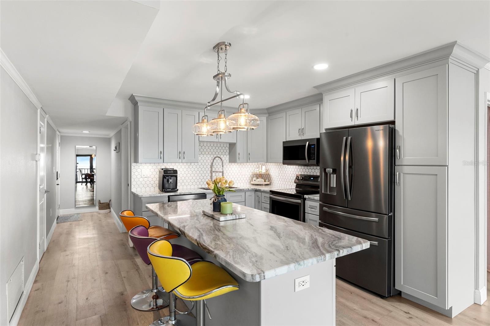 Image 19 of 68 For 7540 Sunshine Skyway Lane S 118