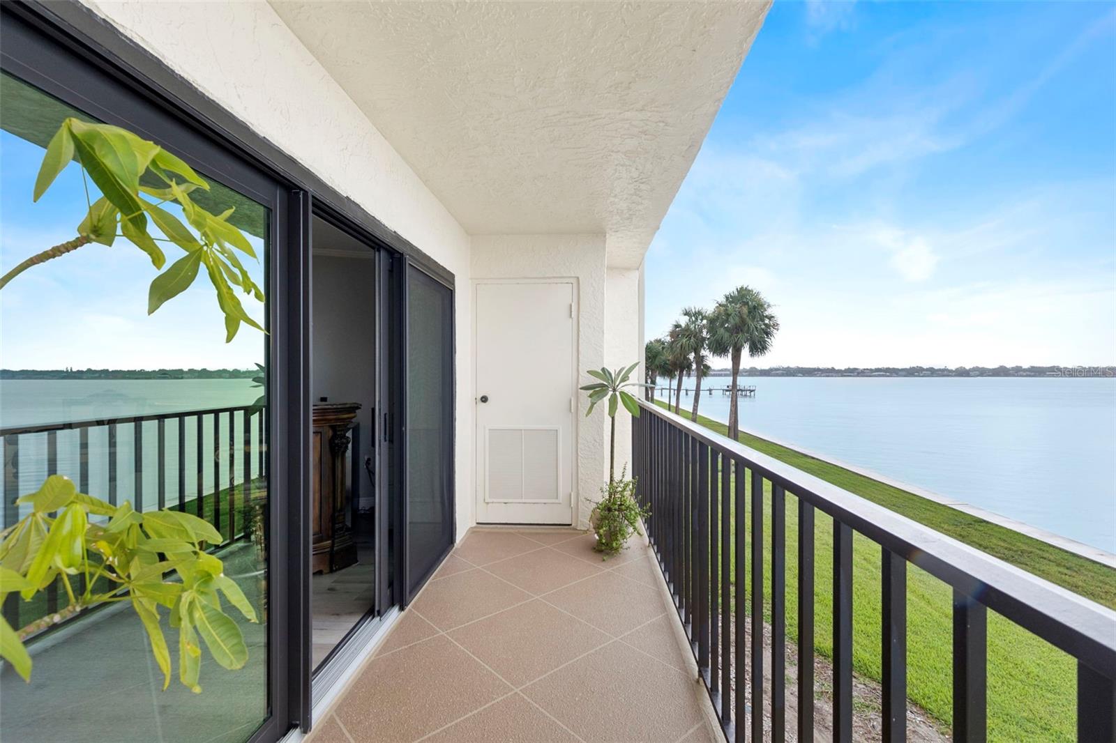 Image 40 of 68 For 7540 Sunshine Skyway Lane S 118