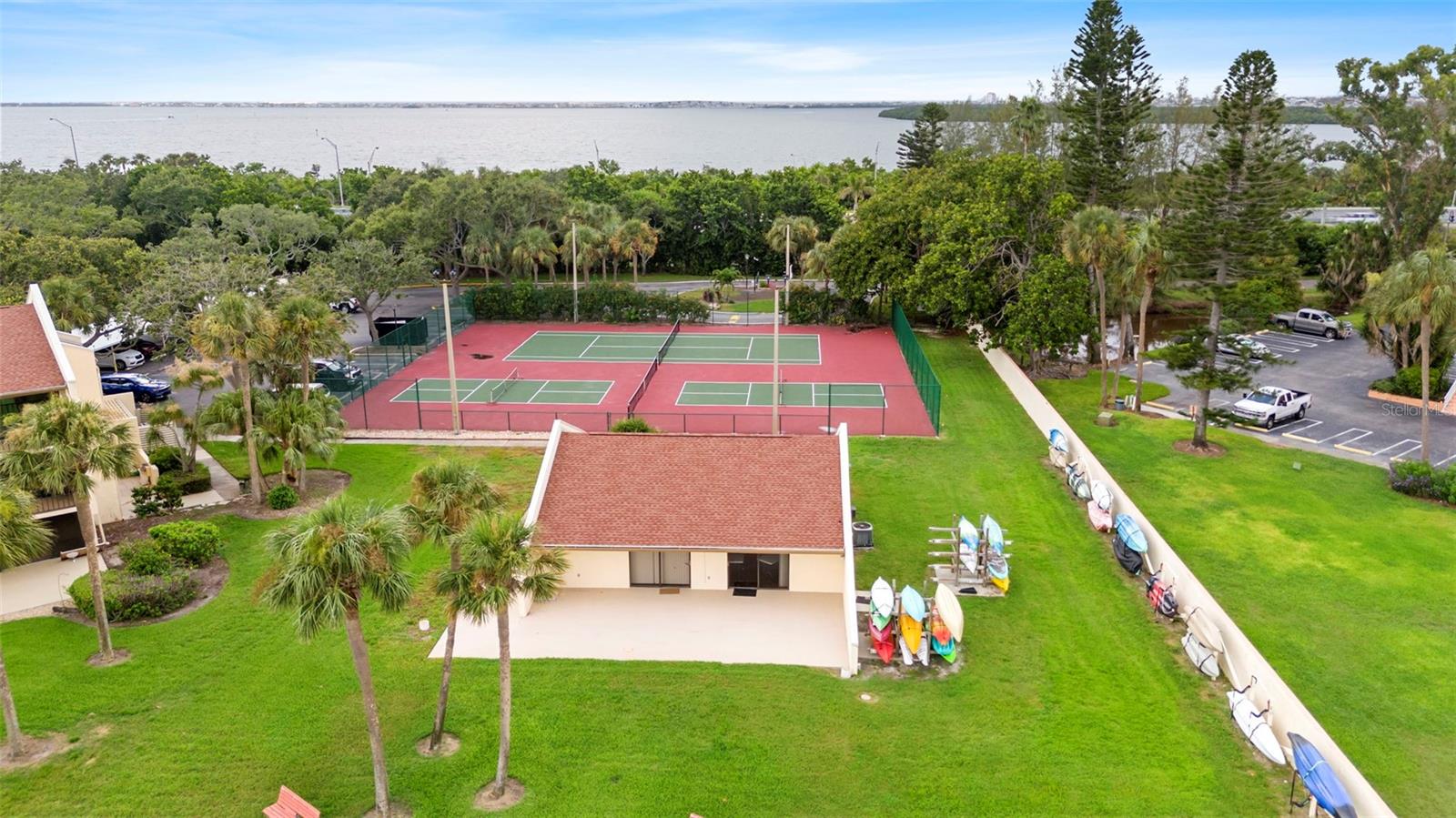Image 51 of 68 For 7540 Sunshine Skyway Lane S 118