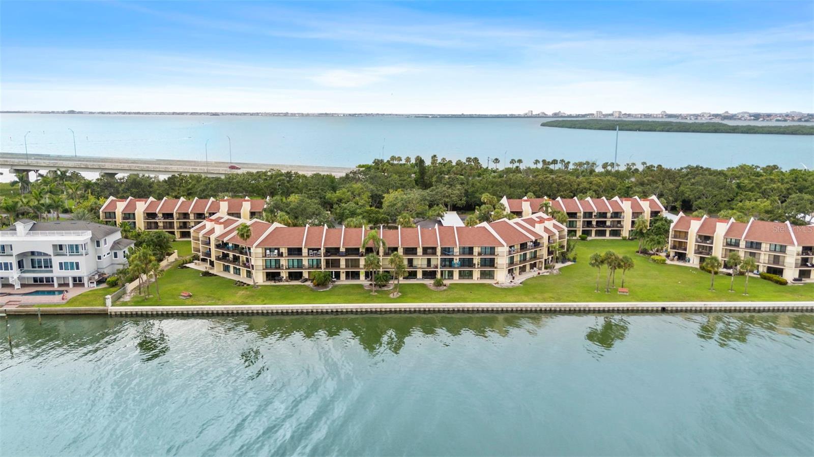 Image 55 of 68 For 7540 Sunshine Skyway Lane S 118