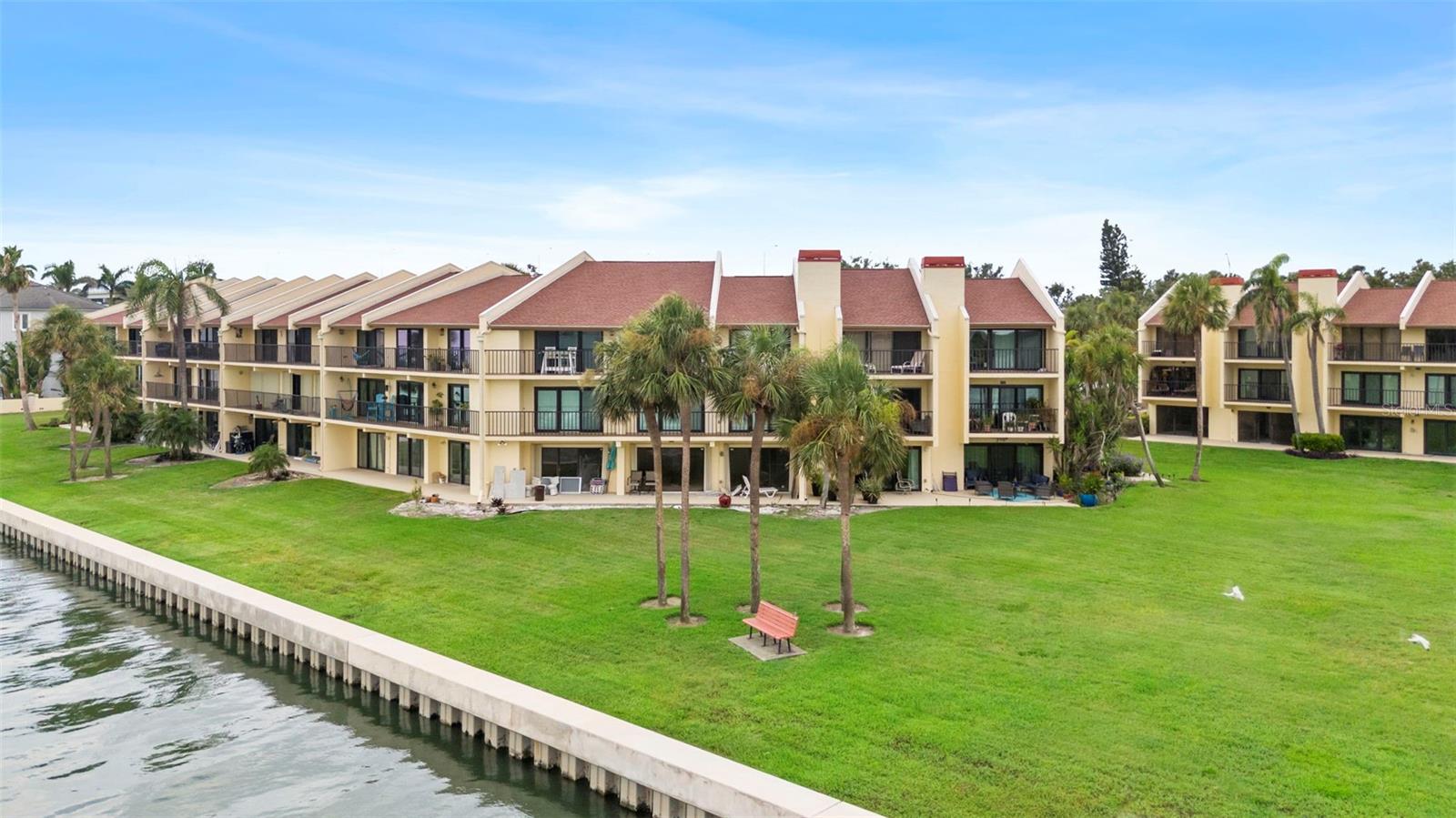 Image 57 of 68 For 7540 Sunshine Skyway Lane S 118
