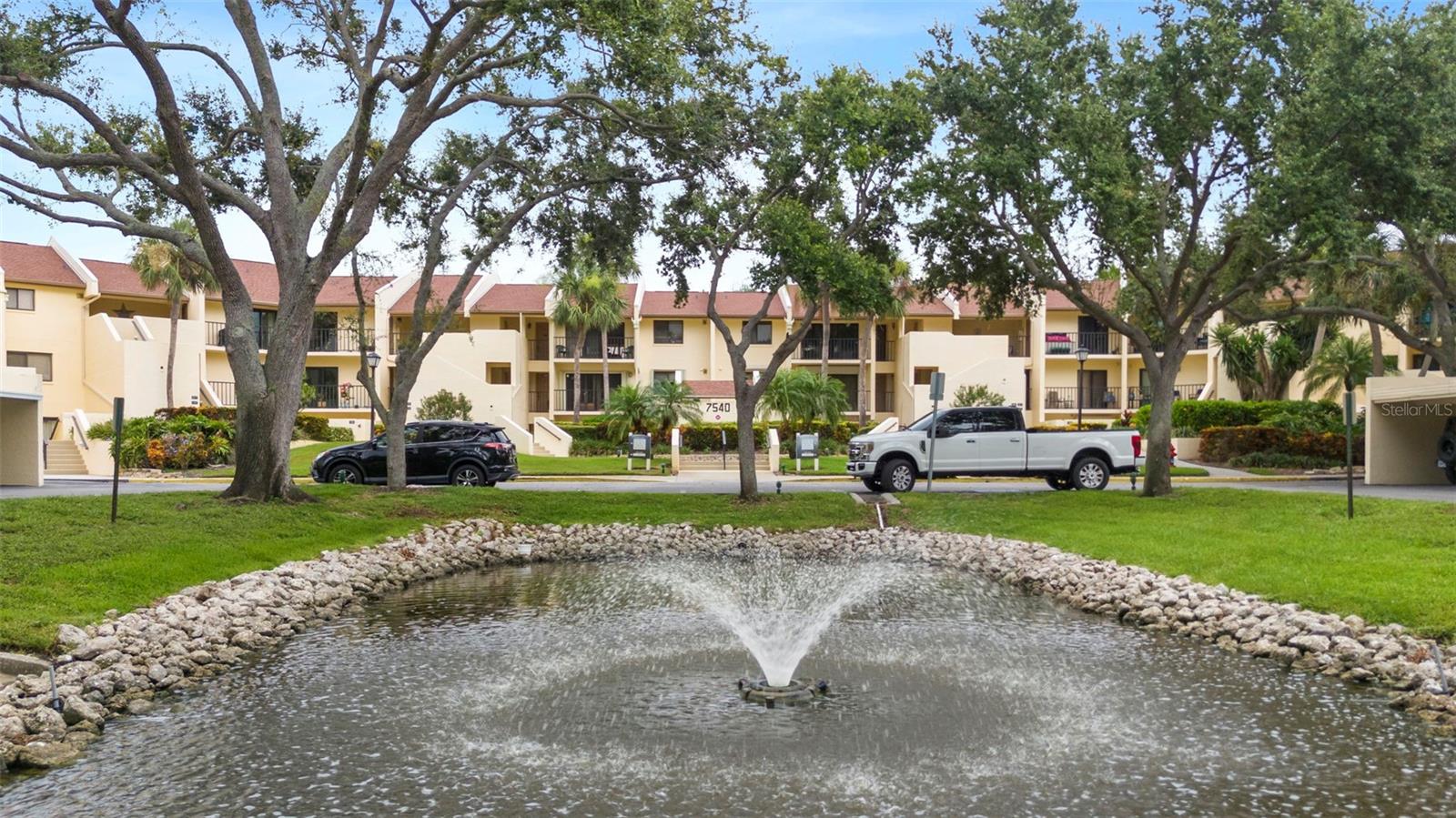 Image 59 of 68 For 7540 Sunshine Skyway Lane S 118