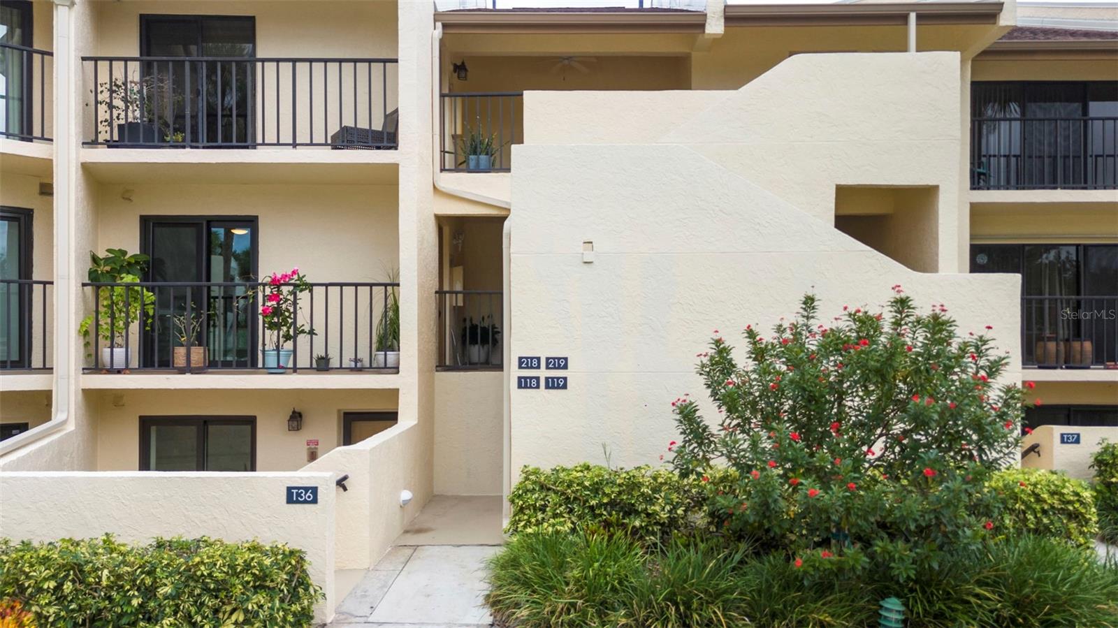 Image 62 of 68 For 7540 Sunshine Skyway Lane S 118