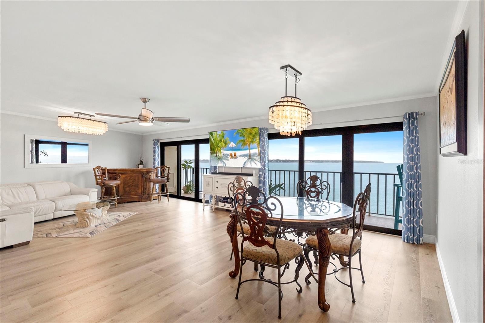 Image 7 of 68 For 7540 Sunshine Skyway Lane S 118