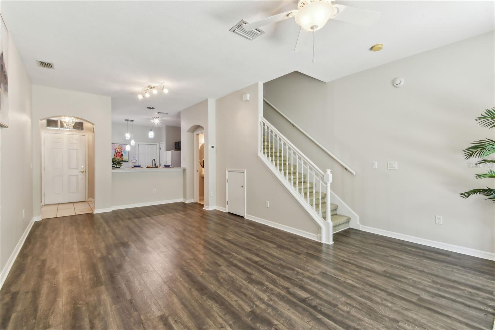 Image 16 of 46 For 18940 Duquesne Drive