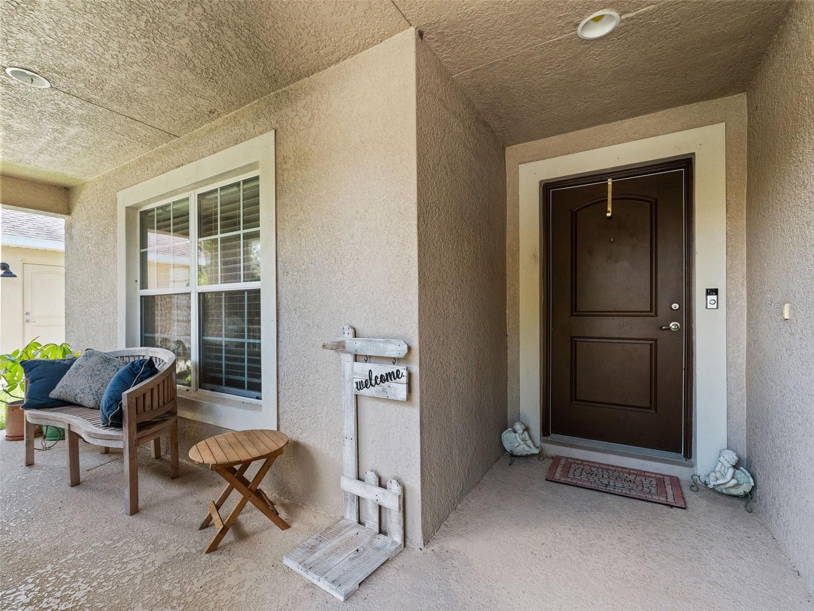 Listing photo id 1 for 18630 New London Avenue