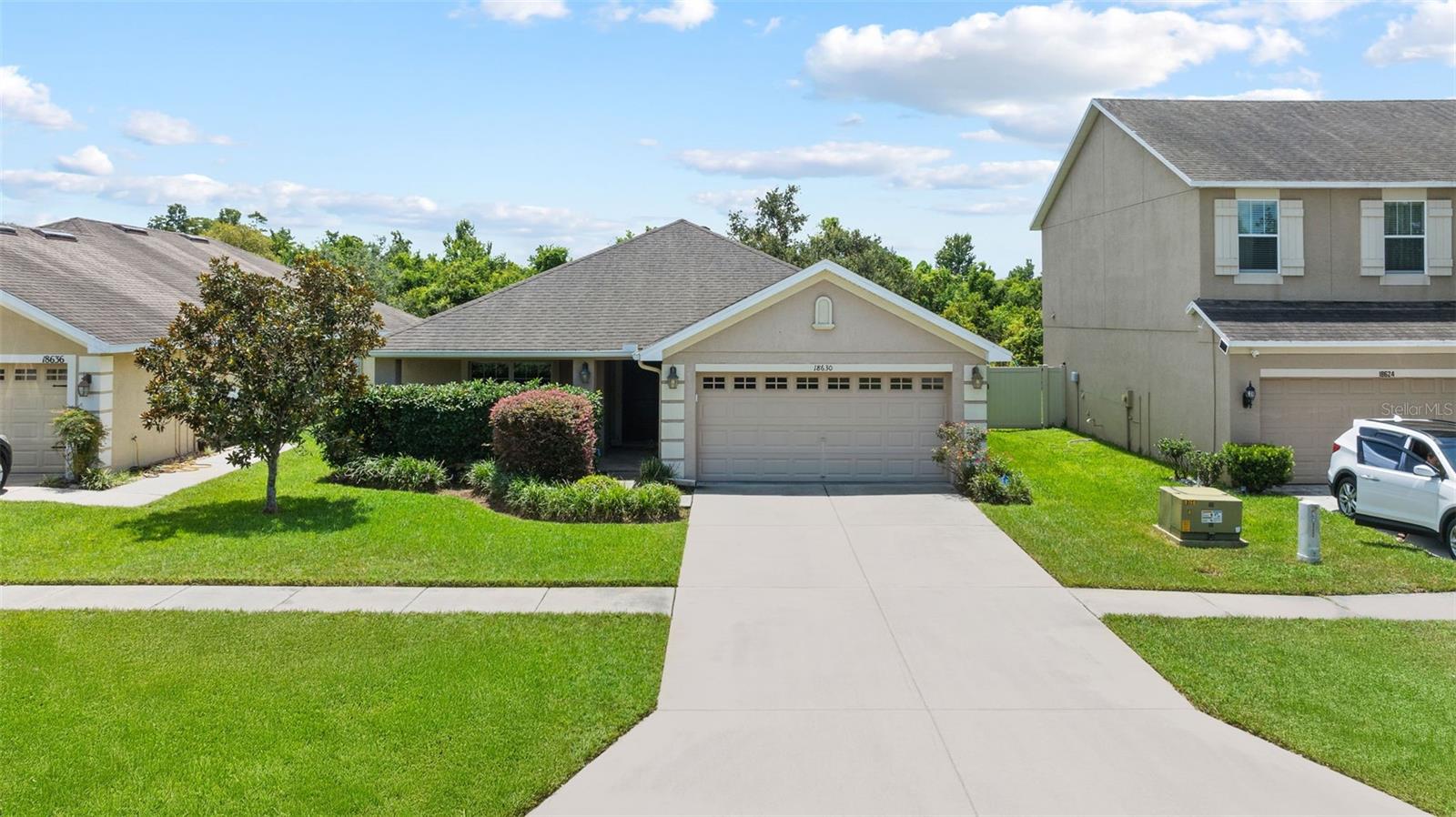 Listing photo id 5 for 18630 New London Avenue