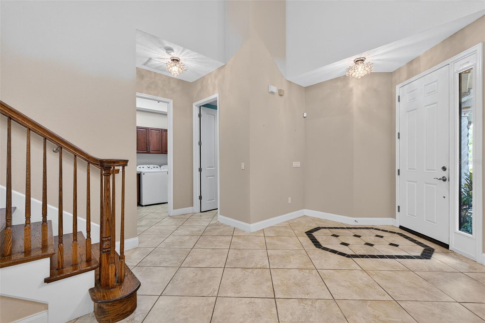 Image 18 of 76 For 2512 61st Avenue E