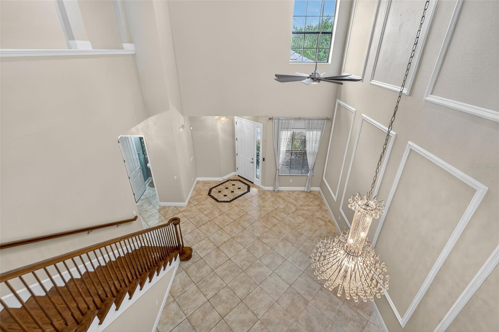 Image 32 of 76 For 2512 61st Avenue E
