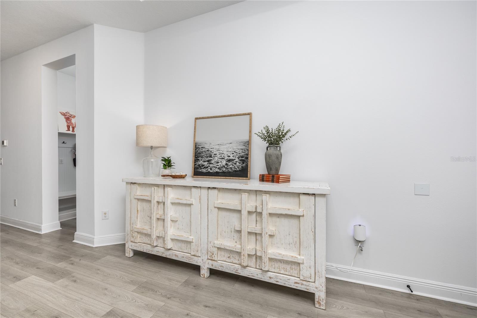 Image 15 of 90 For 5464 Wayfarer Avenue