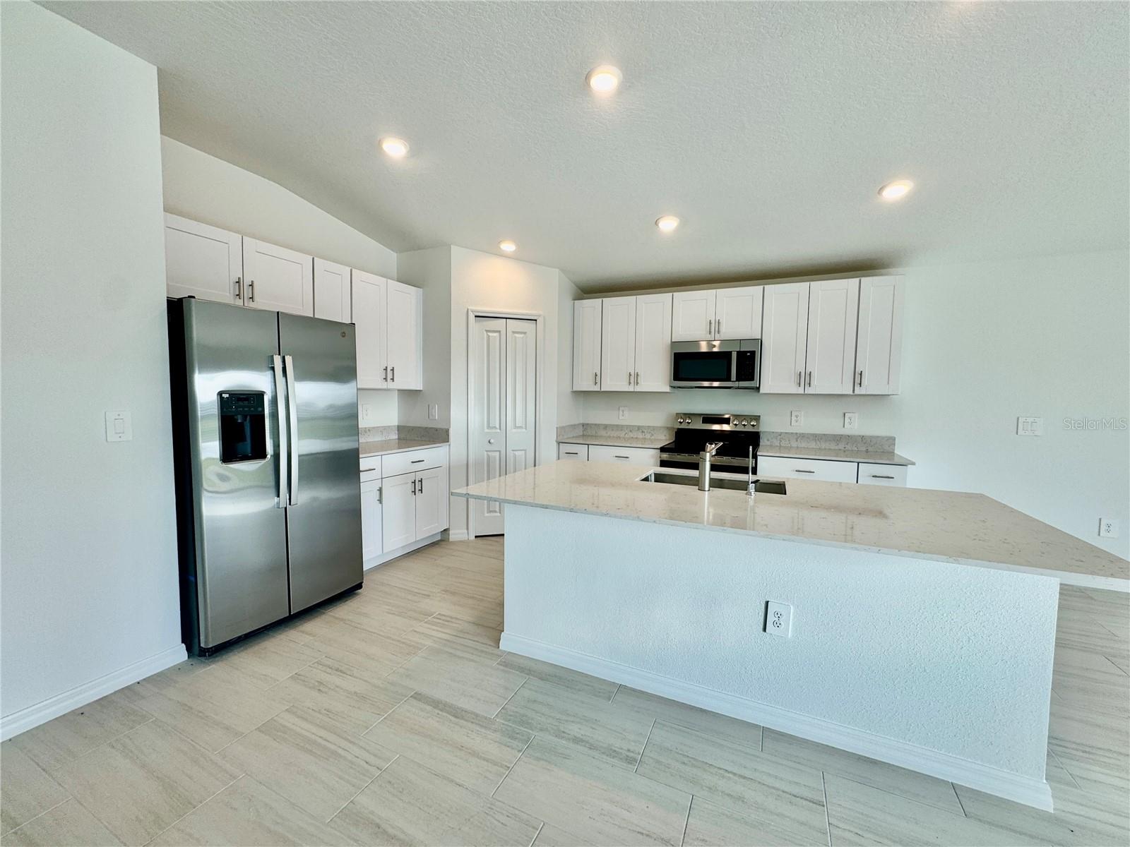 Image 3 of 16 For 8828 Bay Leaf Drive