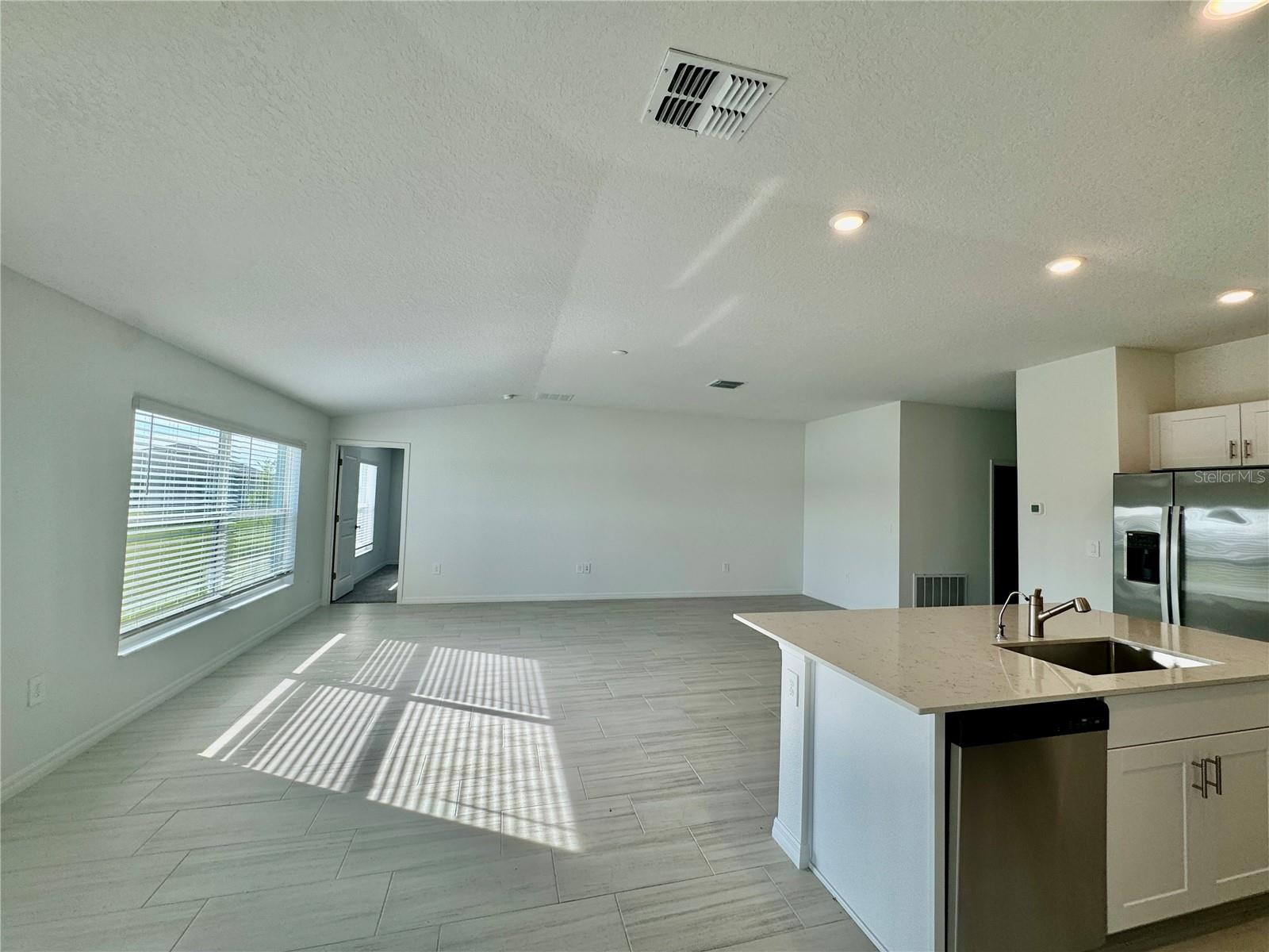 Image 4 of 16 For 8828 Bay Leaf Drive