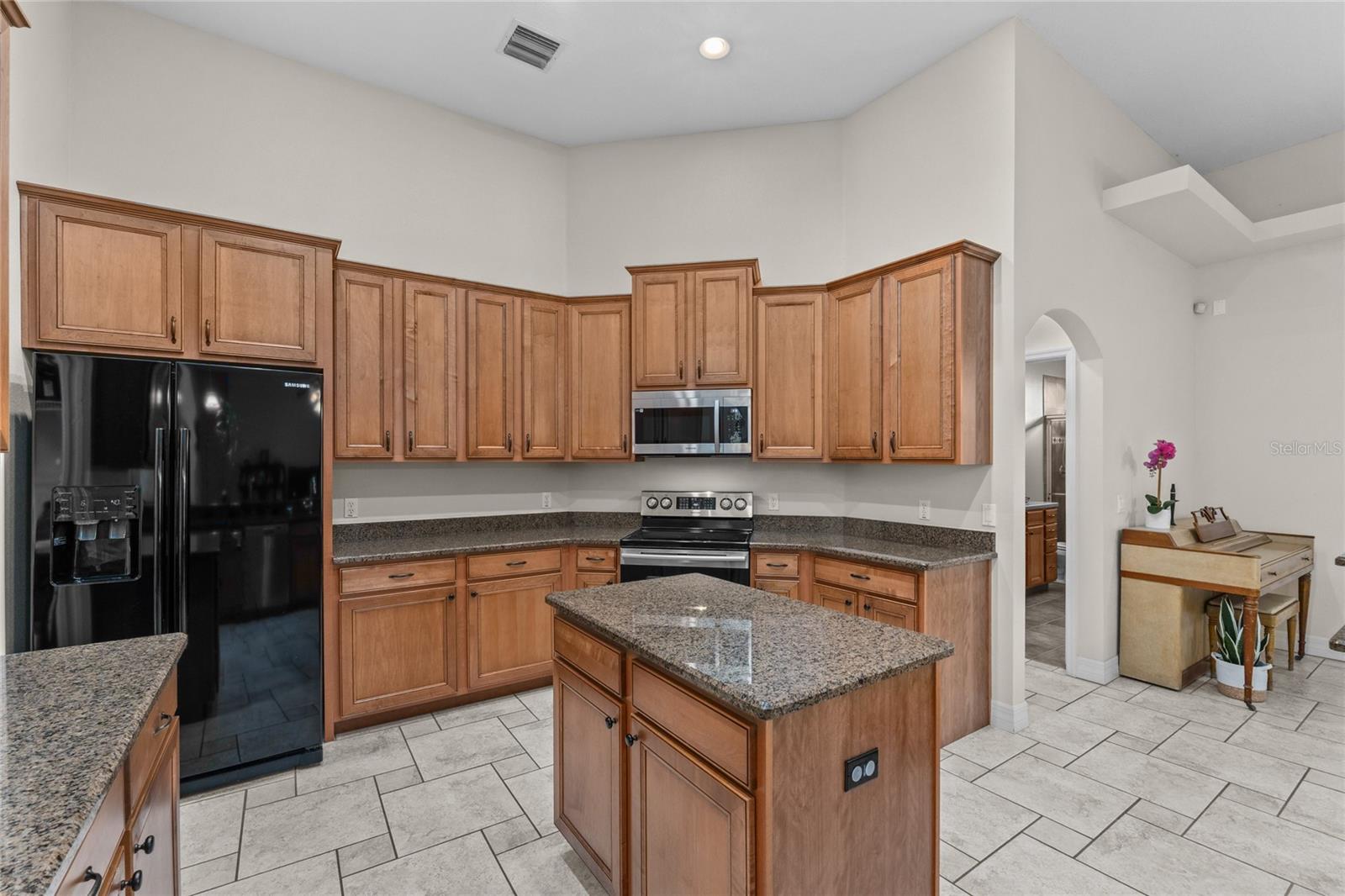 Image 15 of 65 For 6702 Dormany Road