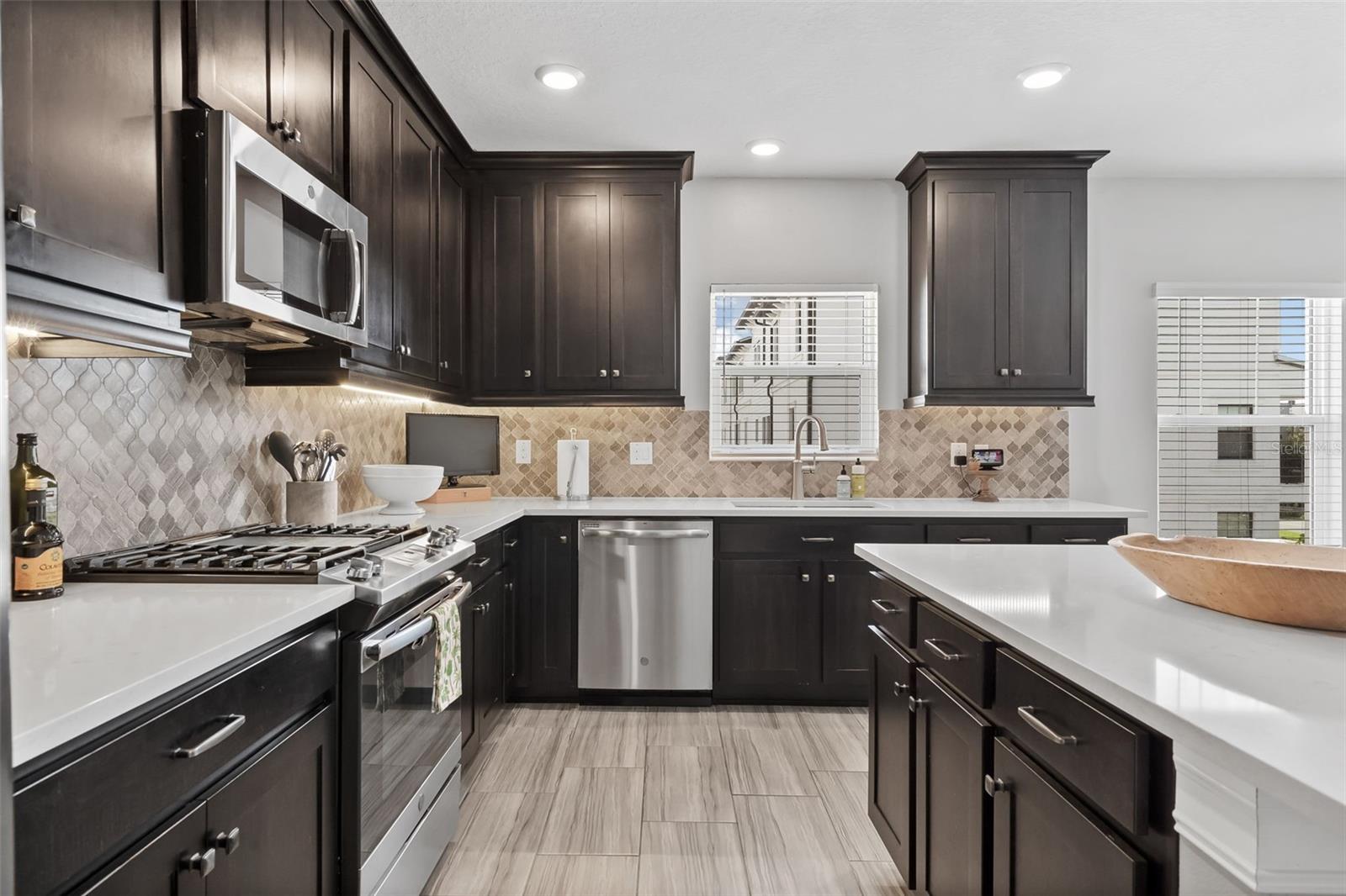 Image 3 of 38 For 4941 A Price Avenue 4