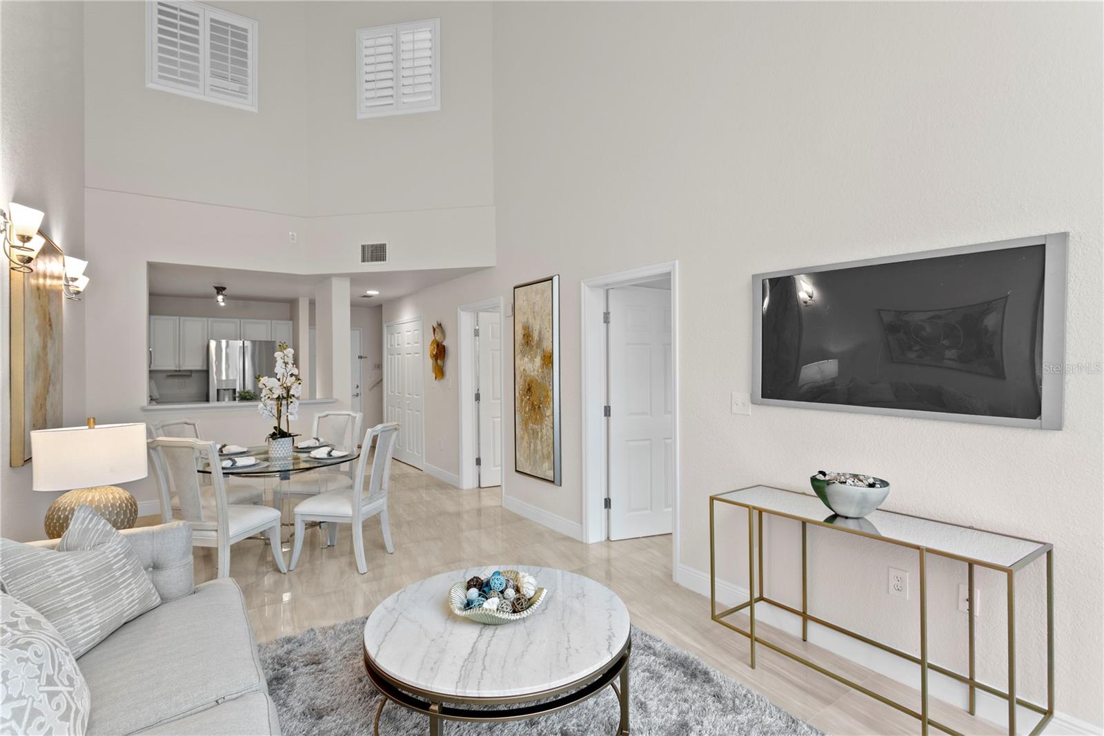 Listing photo id 12 for 700 Harbour Island Boulevard 144