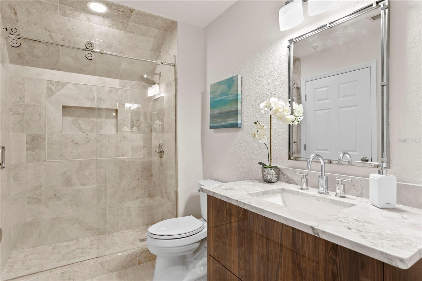 Listing photo id 24 for 700 Harbour Island Boulevard 144