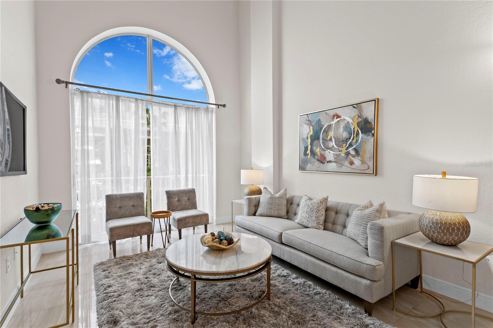 Listing photo id 2 for 700 Harbour Island Boulevard 144