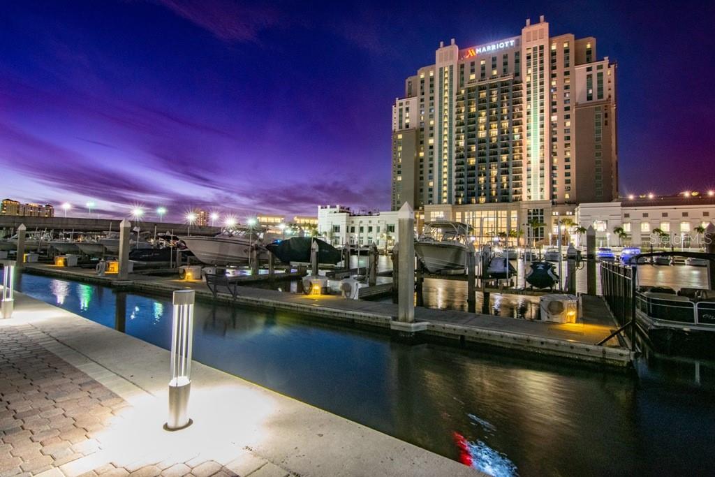 Listing photo id 45 for 700 Harbour Island Boulevard 144