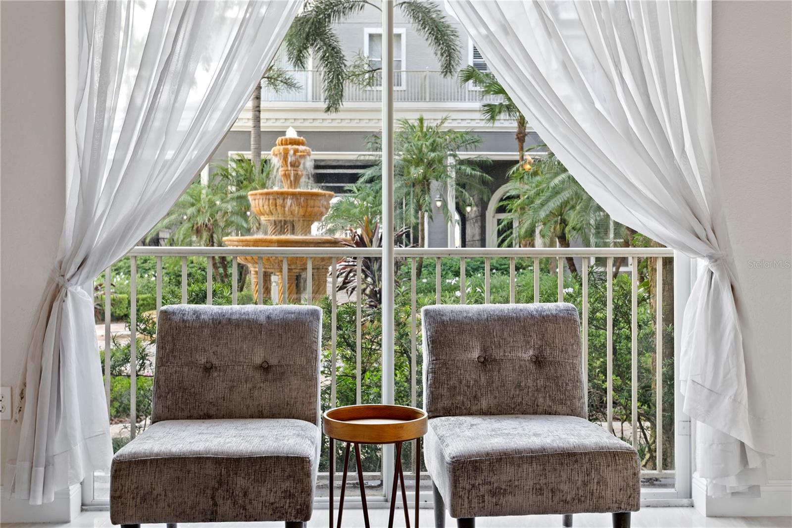 Listing photo id 4 for 700 Harbour Island Boulevard 144