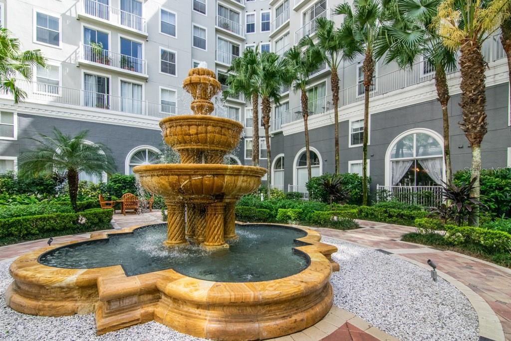 Listing photo id 6 for 700 Harbour Island Boulevard 144