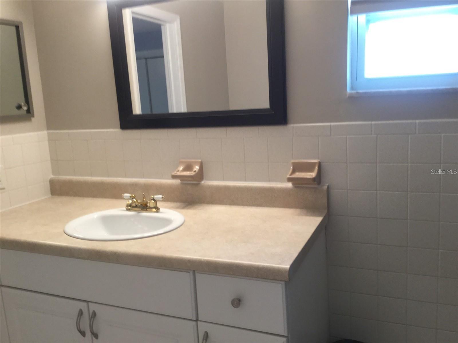 Image 12 of 16 For 10568 Dixon Drive