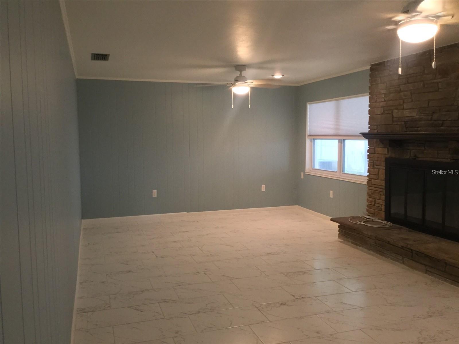 Image 7 of 16 For 10568 Dixon Drive
