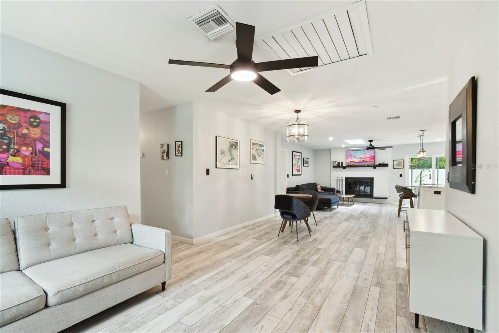 Image 10 of 63 For 1120 Gray Street S