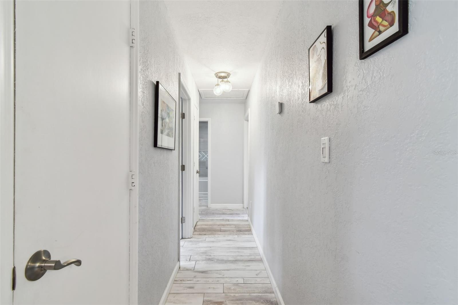 Image 40 of 63 For 1120 Gray Street S