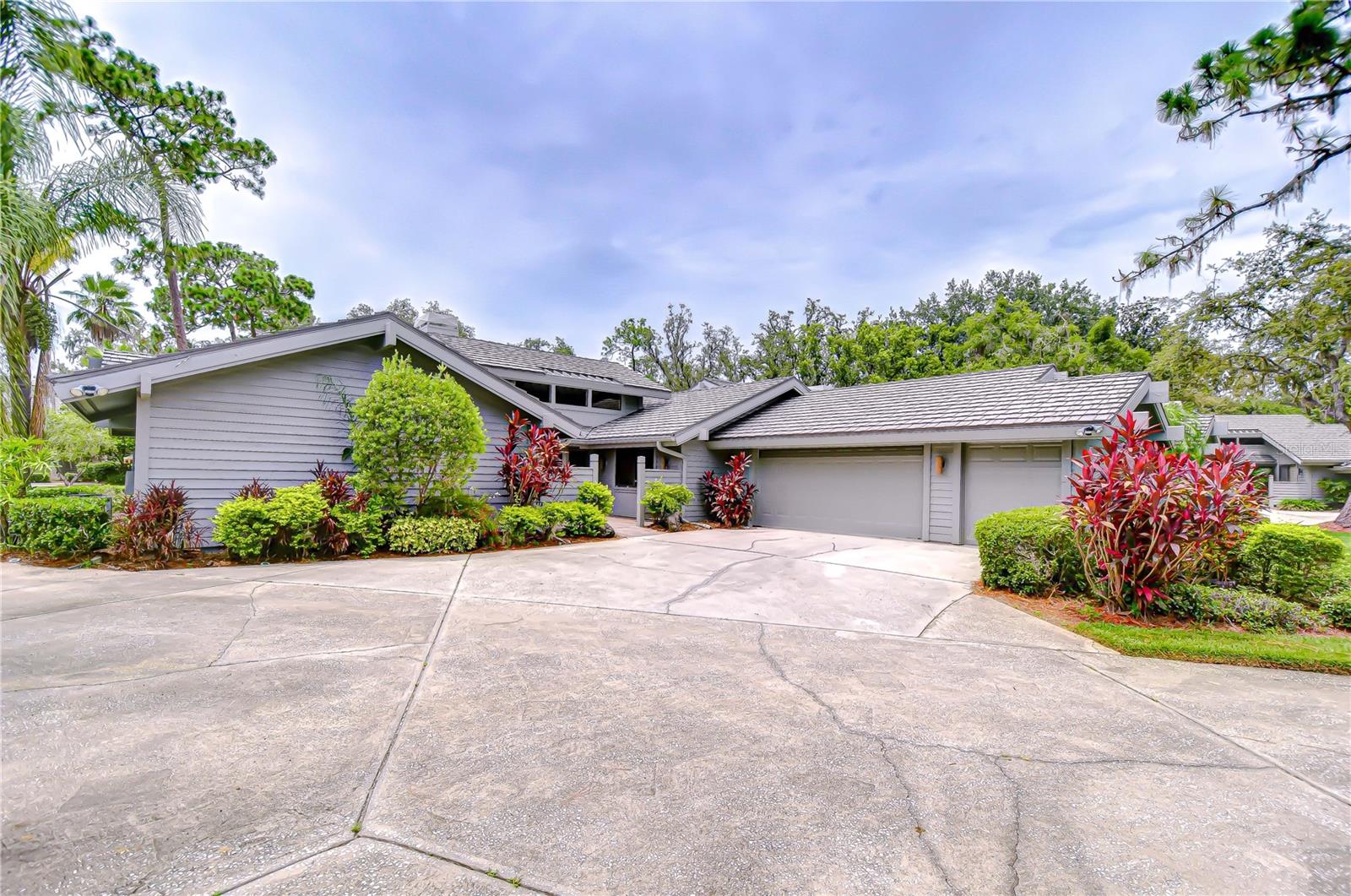 Details for 5355 Cobblestone Court, WESLEY CHAPEL, FL 33543