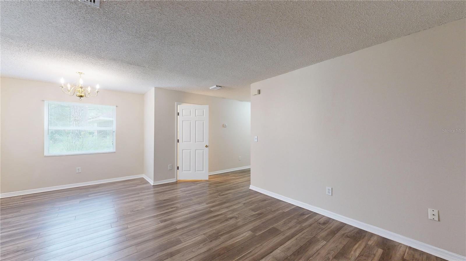 Image 3 of 31 For 4104 Winding River Way