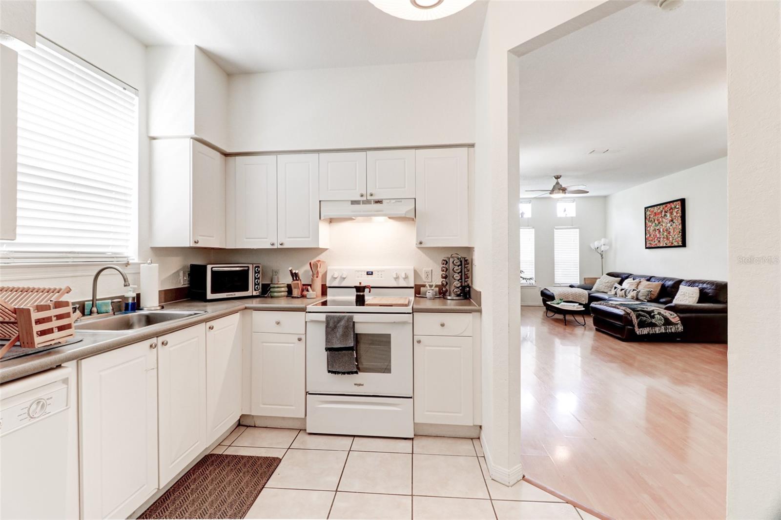 Image 11 of 44 For 4004 Foxtail Palm Court 4004
