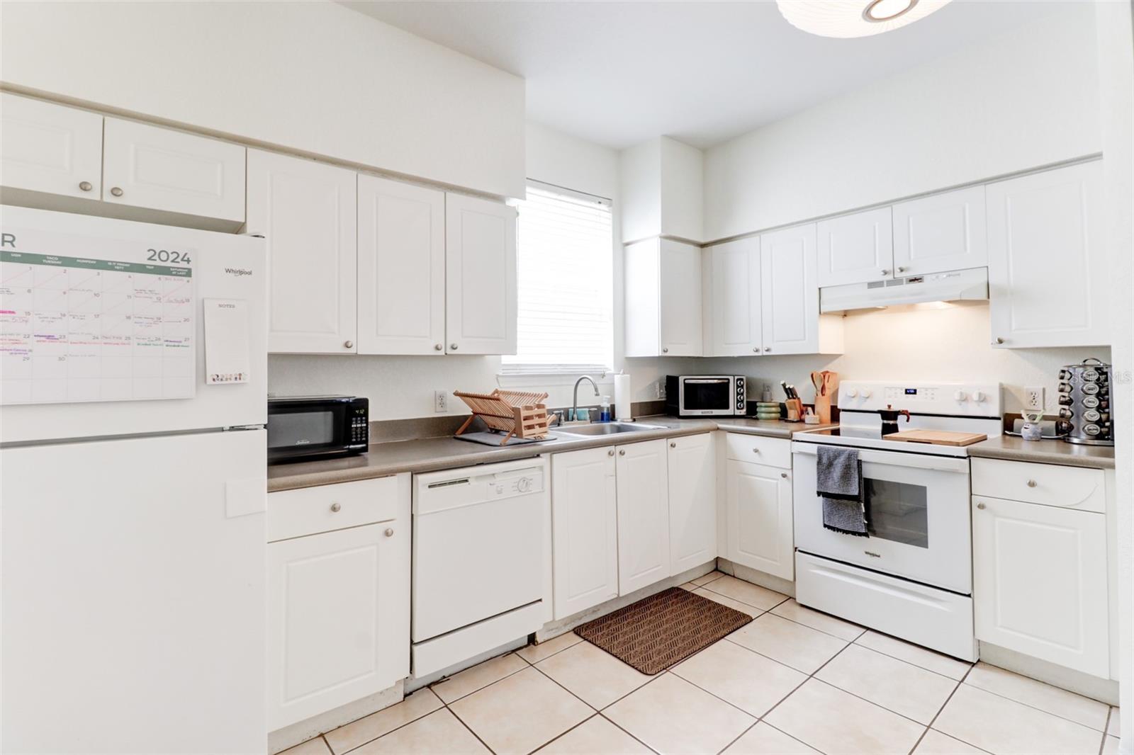 Image 9 of 44 For 4004 Foxtail Palm Court 4004
