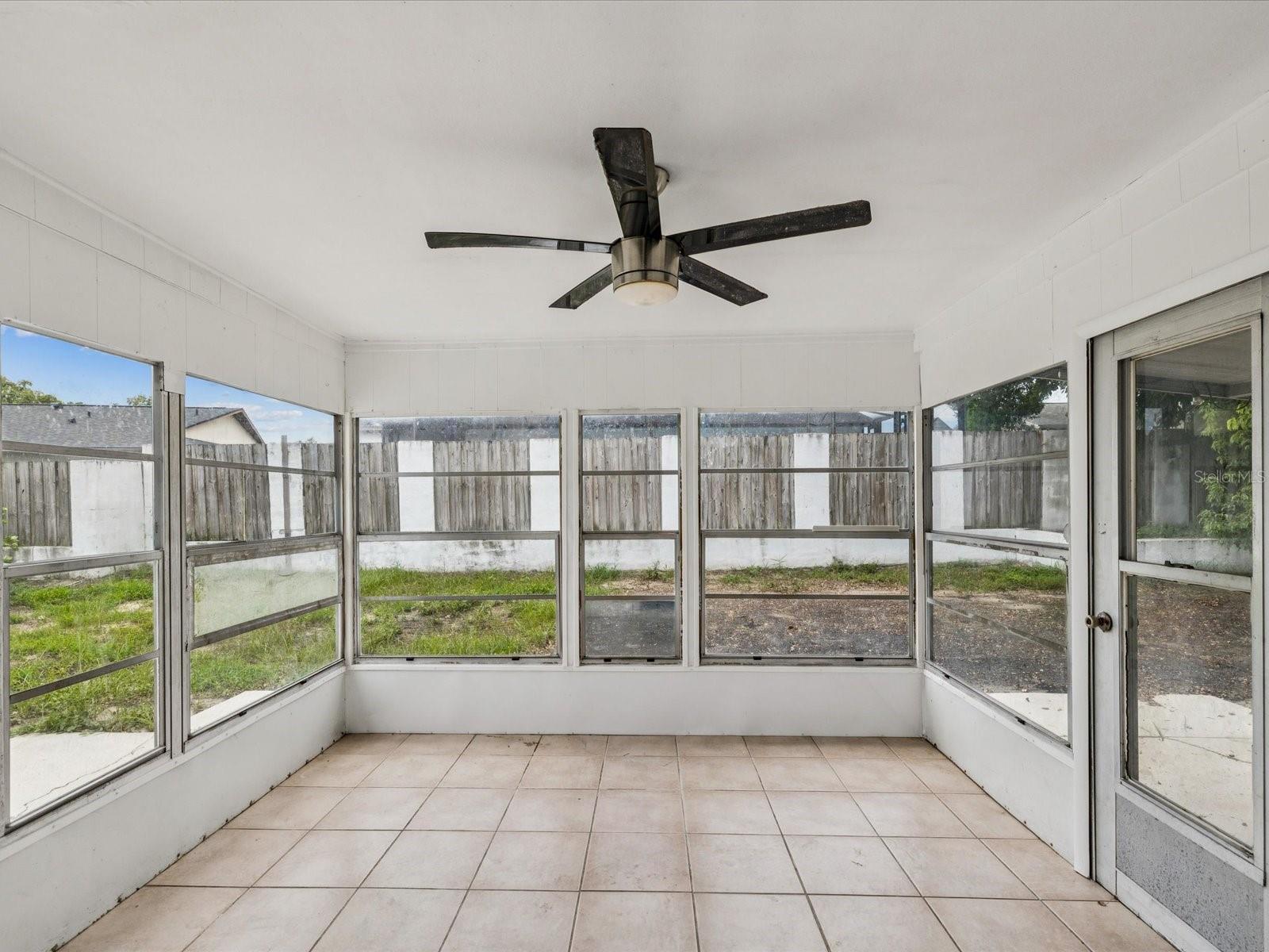 Listing photo id 20 for 8718 Honeycomb Drive