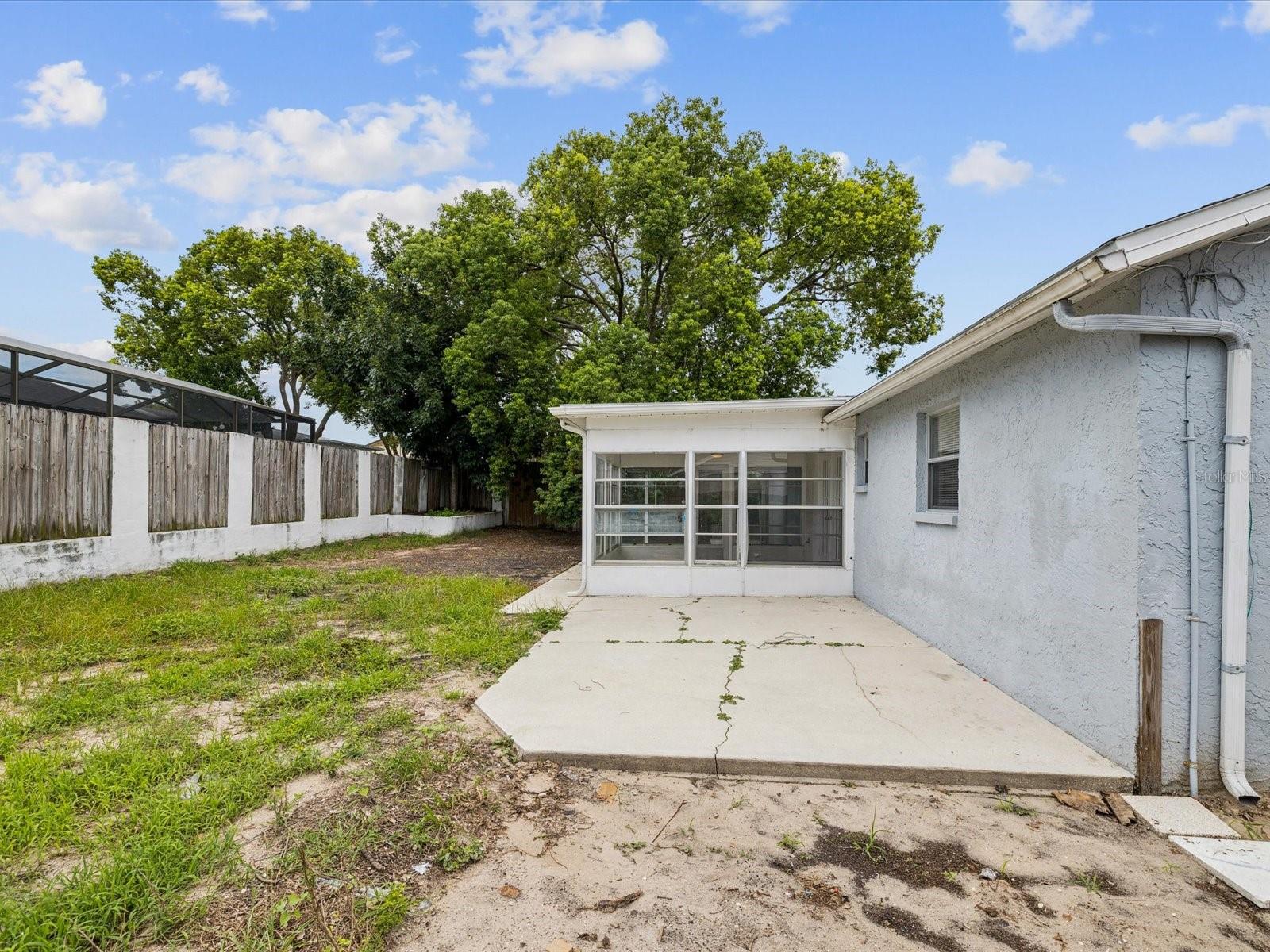 Listing photo id 25 for 8718 Honeycomb Drive