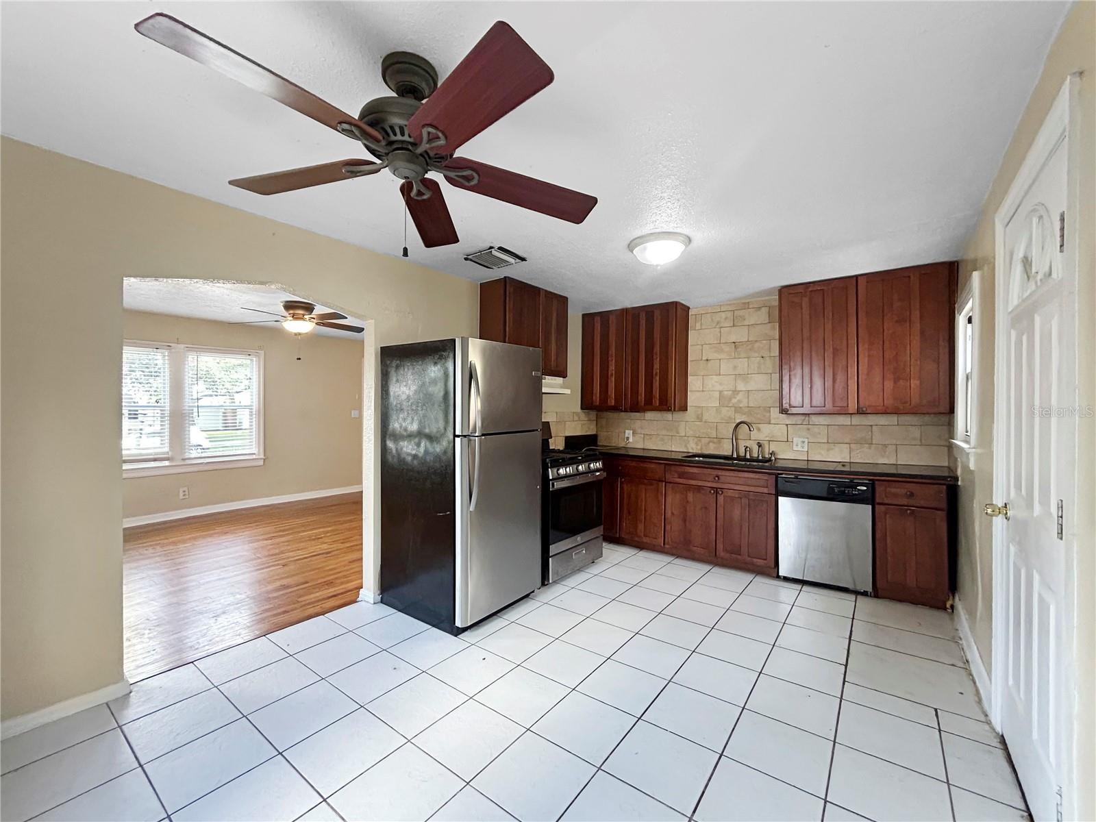 Image 38 of 45 For 3730 3rd Avenue N