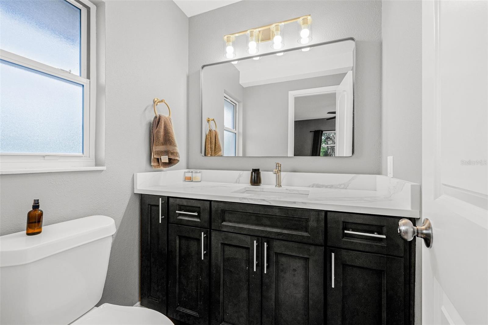 Image 12 of 21 For 252 Monroe Circle N 4211