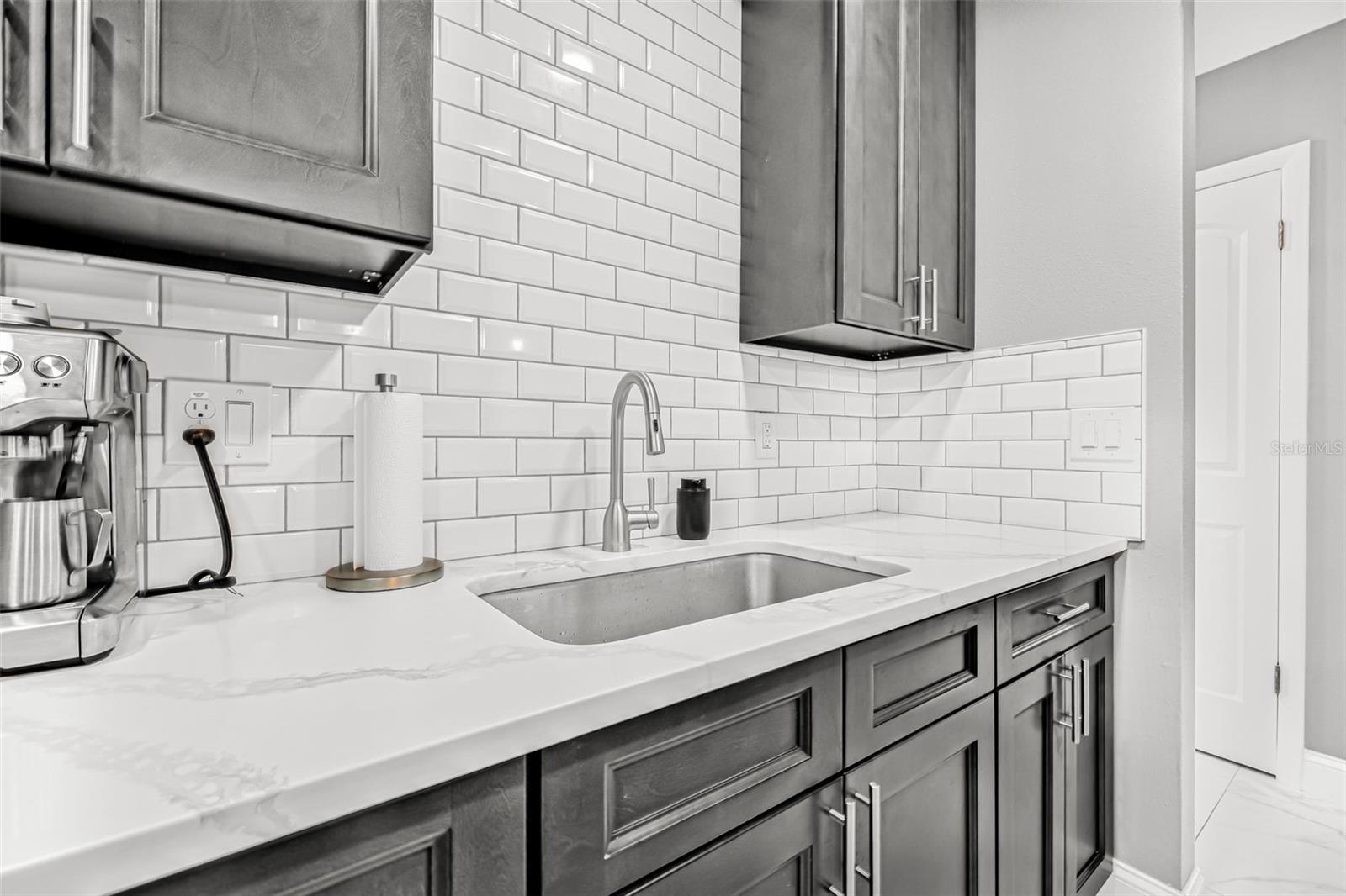 Image 14 of 21 For 252 Monroe Circle N 4211