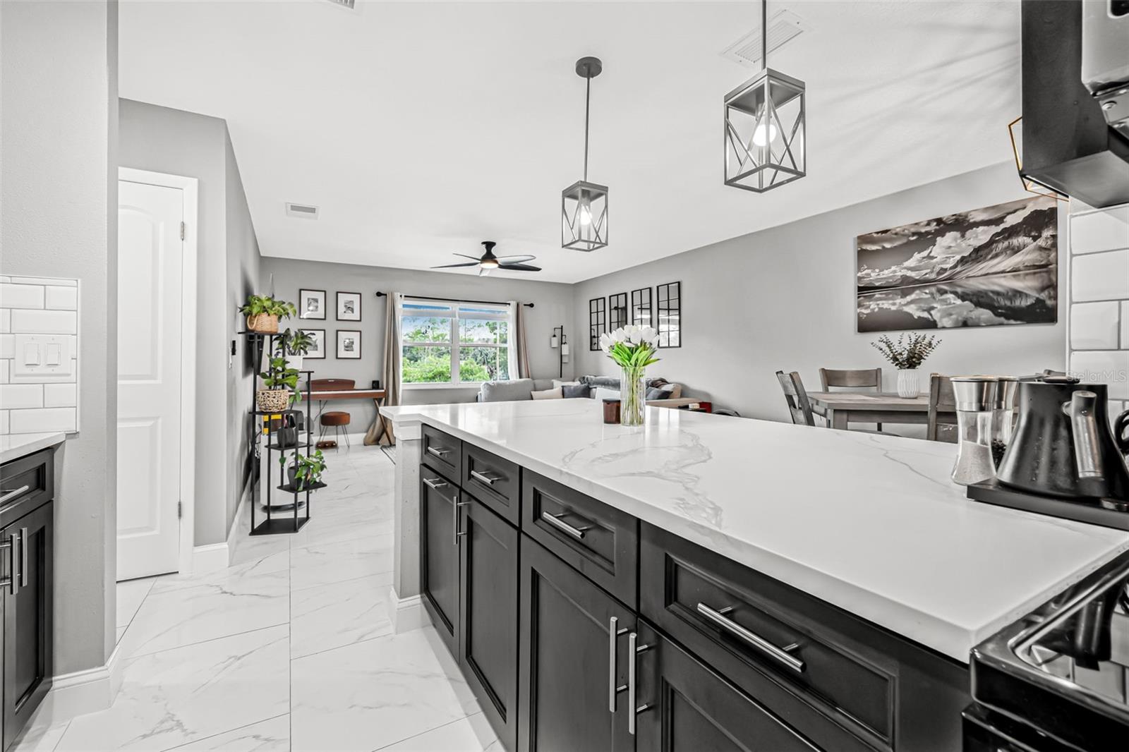 Image 15 of 21 For 252 Monroe Circle N 4211