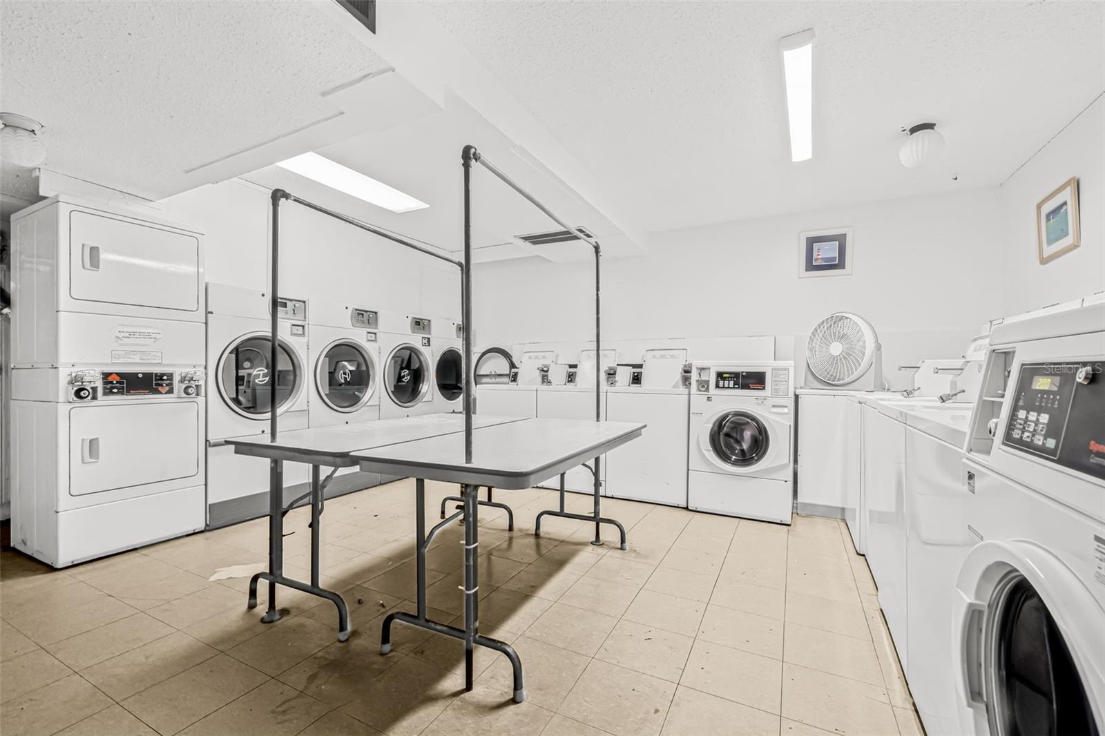 Image 21 of 21 For 252 Monroe Circle N 4211