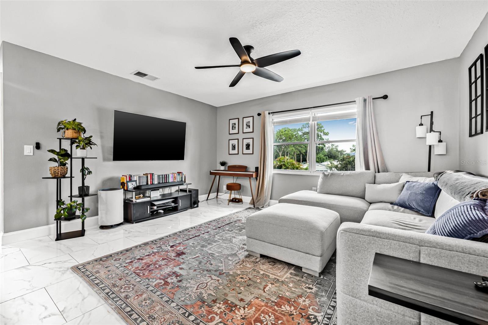 Image 7 of 21 For 252 Monroe Circle N 4211