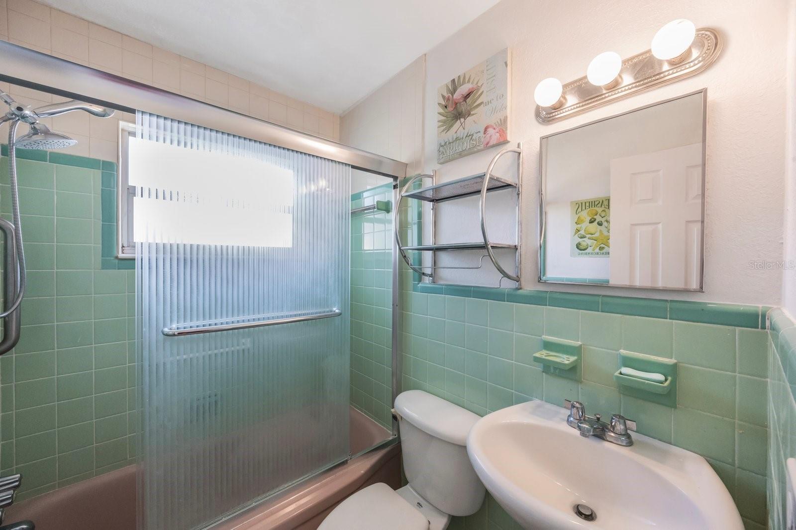 Listing photo id 16 for 11485 2nd Street E