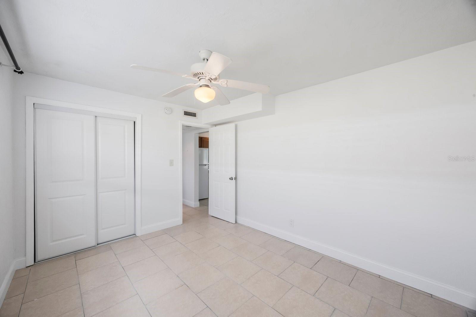 Listing photo id 24 for 11485 2nd Street E